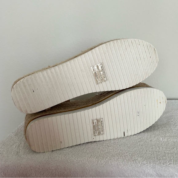 NÁUTICA- Espadrilles In Tan and White with Platform Heel Sandals in Size 7.5 - Picture 7 of 7